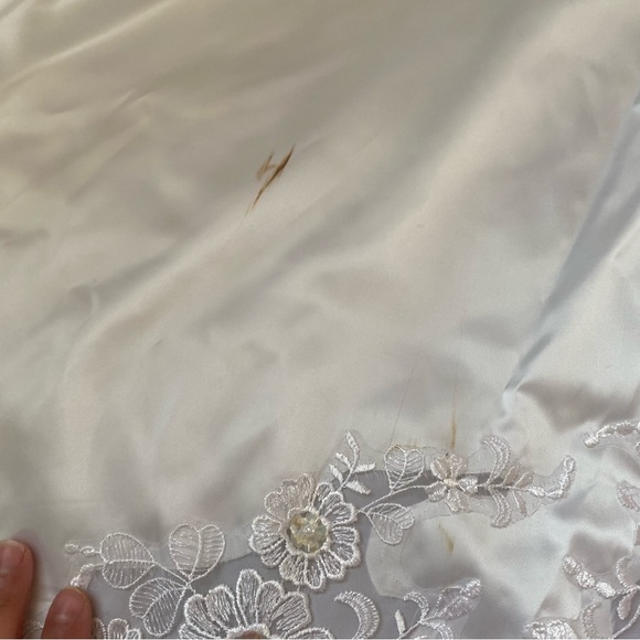 Mary’s Bridal Ornate Beaded Wedding Gown with Full Train and Veil Headpiece - Picture 7 of 8